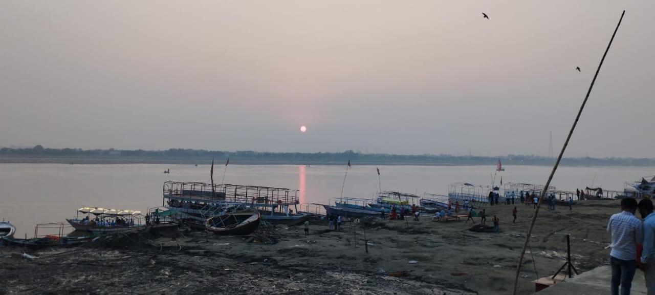 Krishna P. Guest House Varanasi Exteriör bild